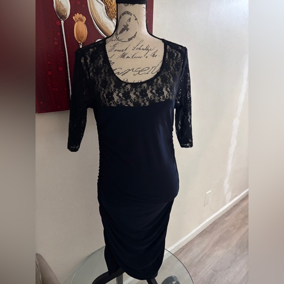 Star Vixen Black Lace Long Sleeve Dress - Picture 1 of 3